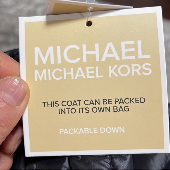 Michael Kors puffer quilted black vest jacket - Picture 10 of 10